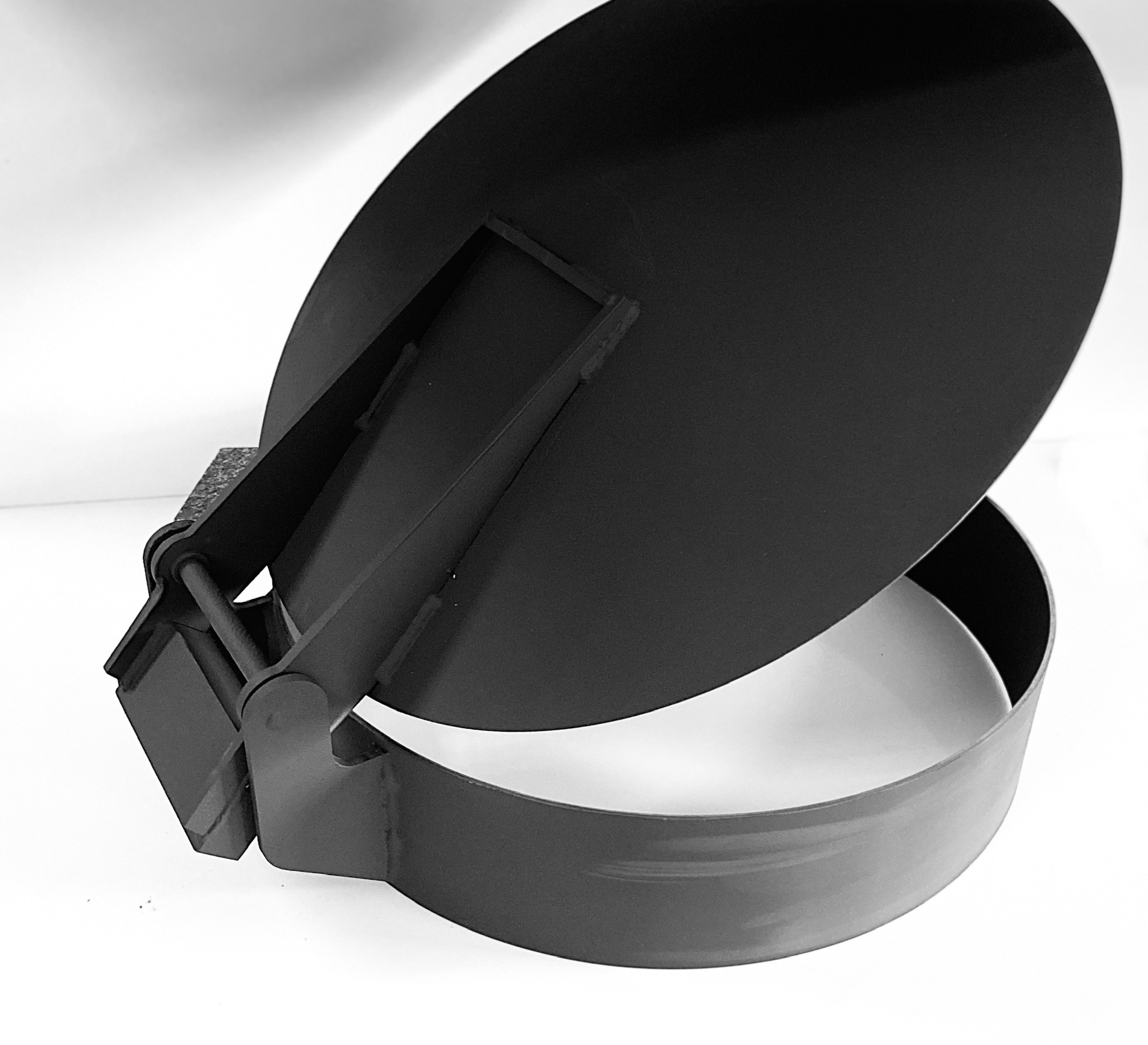 B&W Rain Cap Image